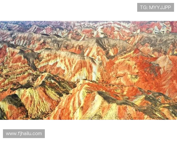 水均益力荐!兰州水墨丹霞 —— 亿年地质奇观等您探索 水均益力荐!兰州水墨丹霞 —— 亿年地质奇观等您探索
